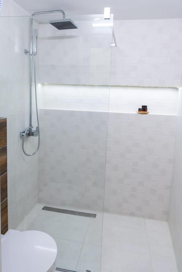 Apartamento Happy House Belgrado Exterior foto